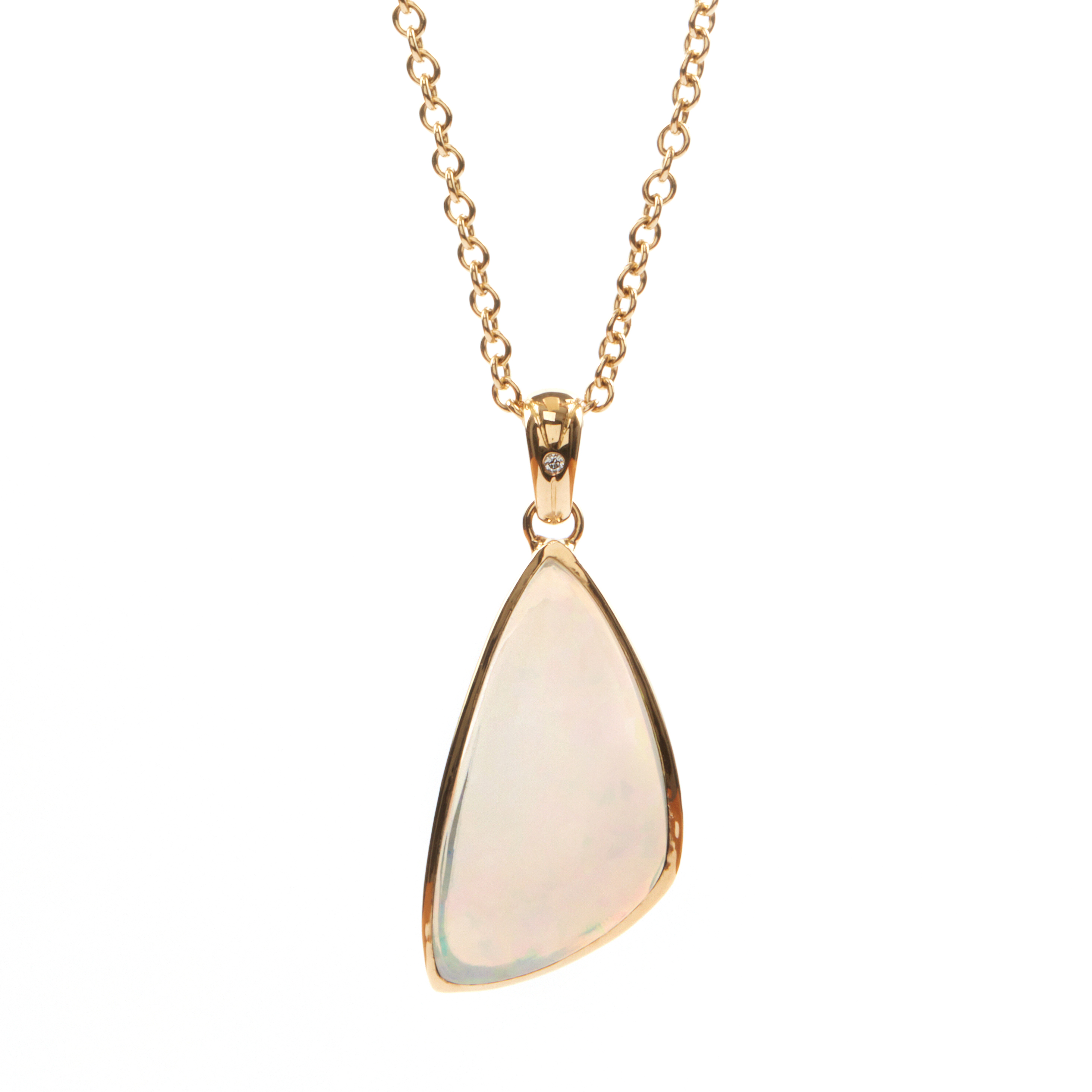 Pandantiv VESTA din aur galben de 18k cu opal si diamant