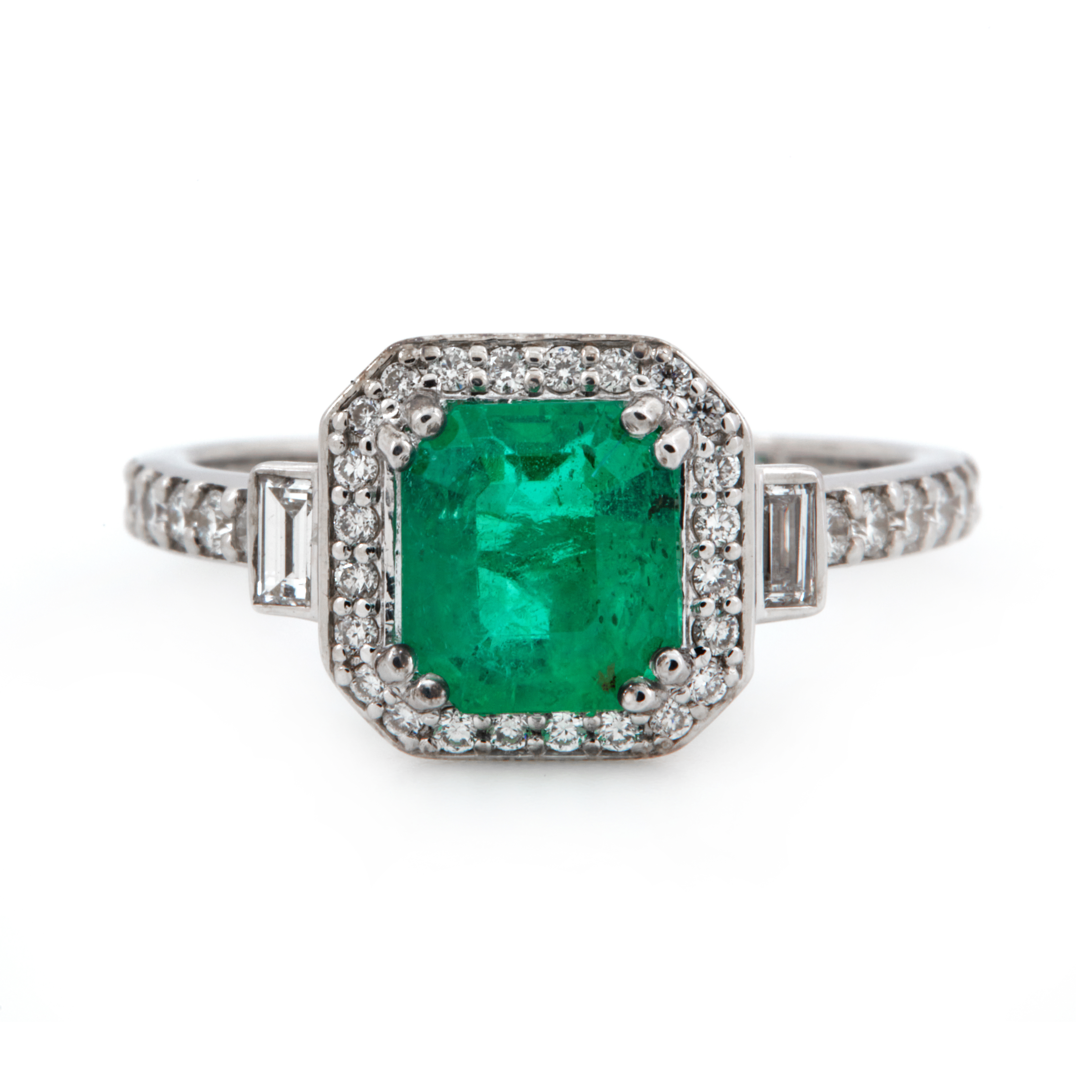 Inel aur alb 18k, smarald 1.31 ct. si diamante 0.49 ct.