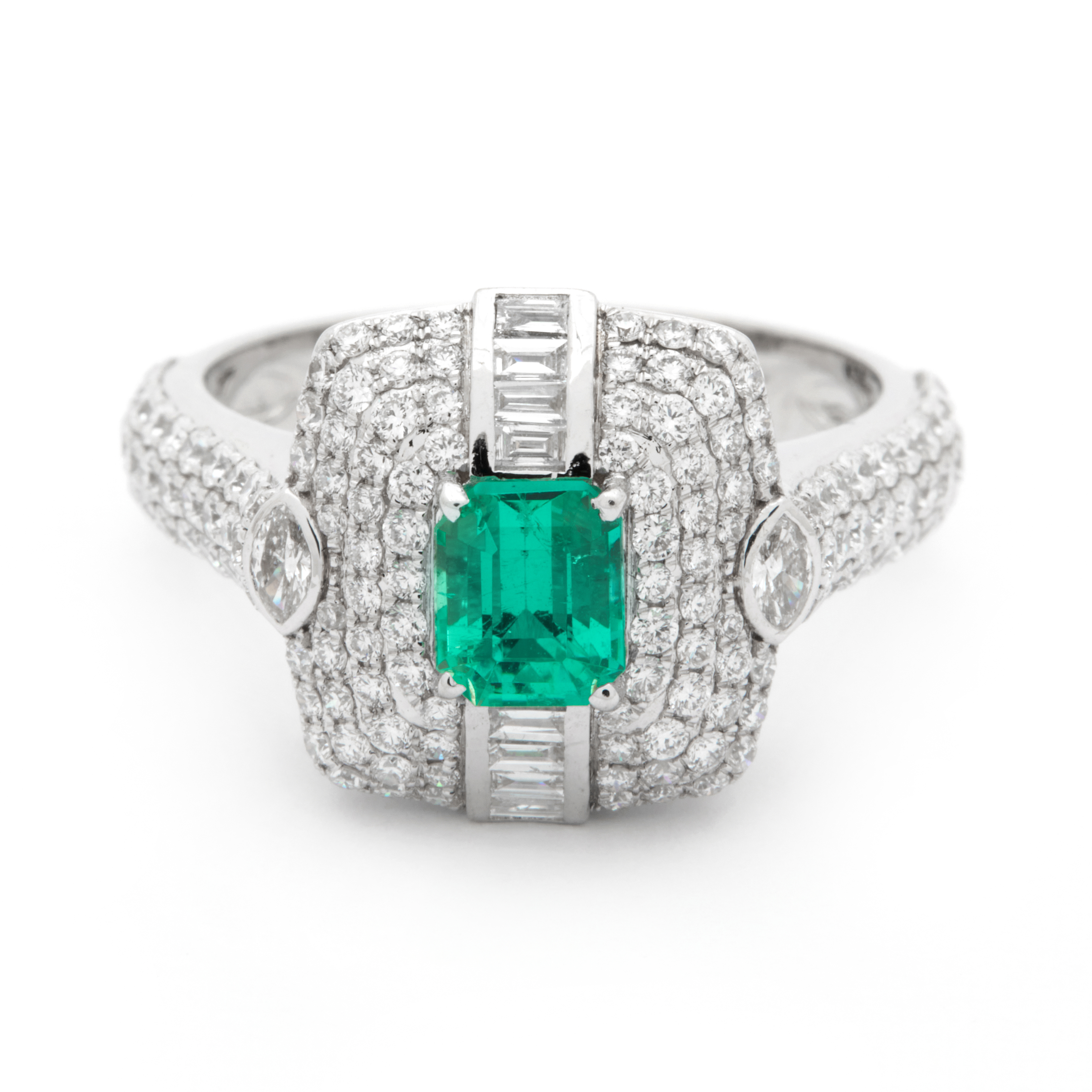Inel aur alb 18k, smarald 0.72 ct. si diamante 1.2 ct.