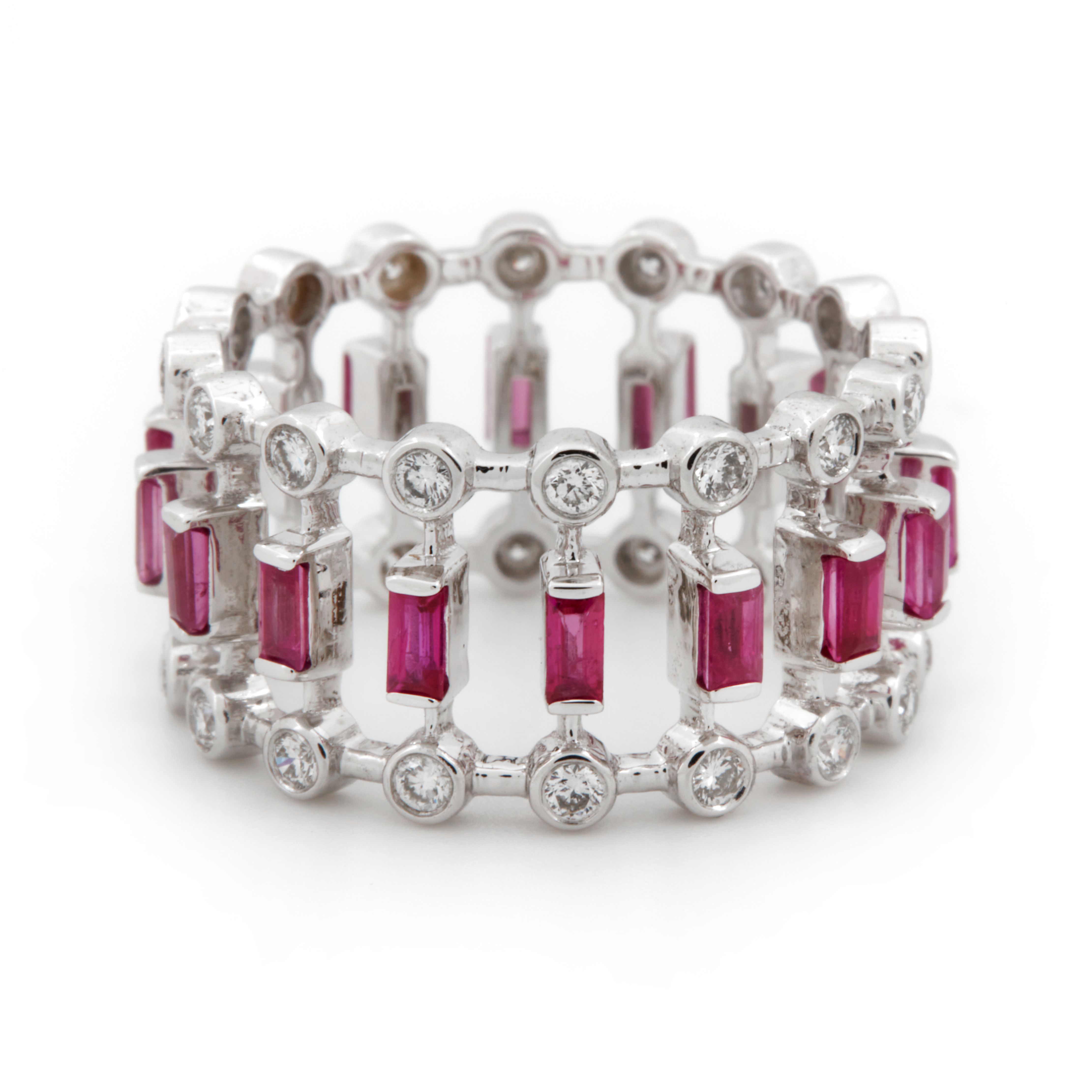 Inel TIMELESS din aur alb de 18k cu rubine si diamante