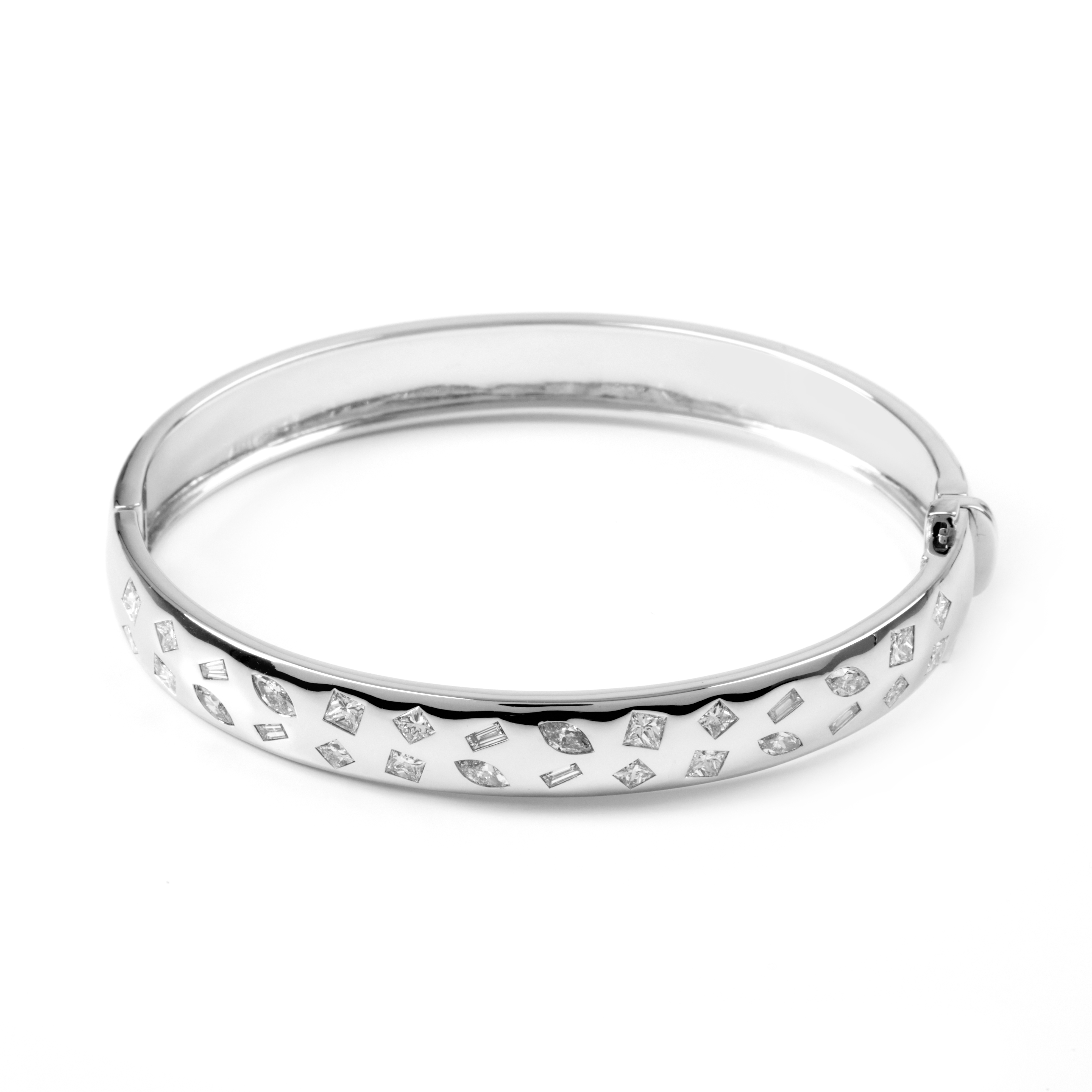 Bratara fixa DIAMONDS din aur alb de 18k cu diamante (1.88 ct.)
