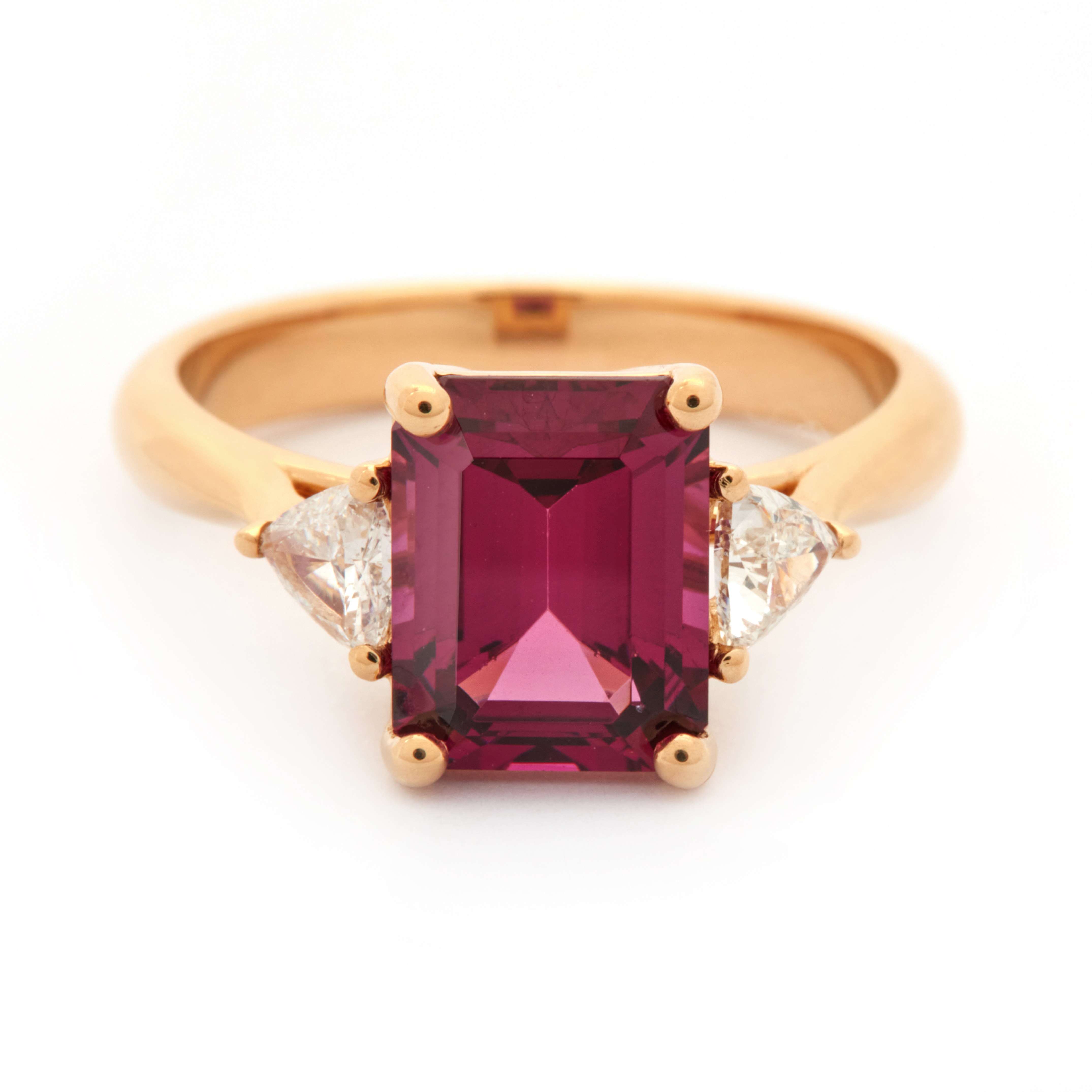 Inel TRIAD din aur galben de 18k cu rodolit si diamante