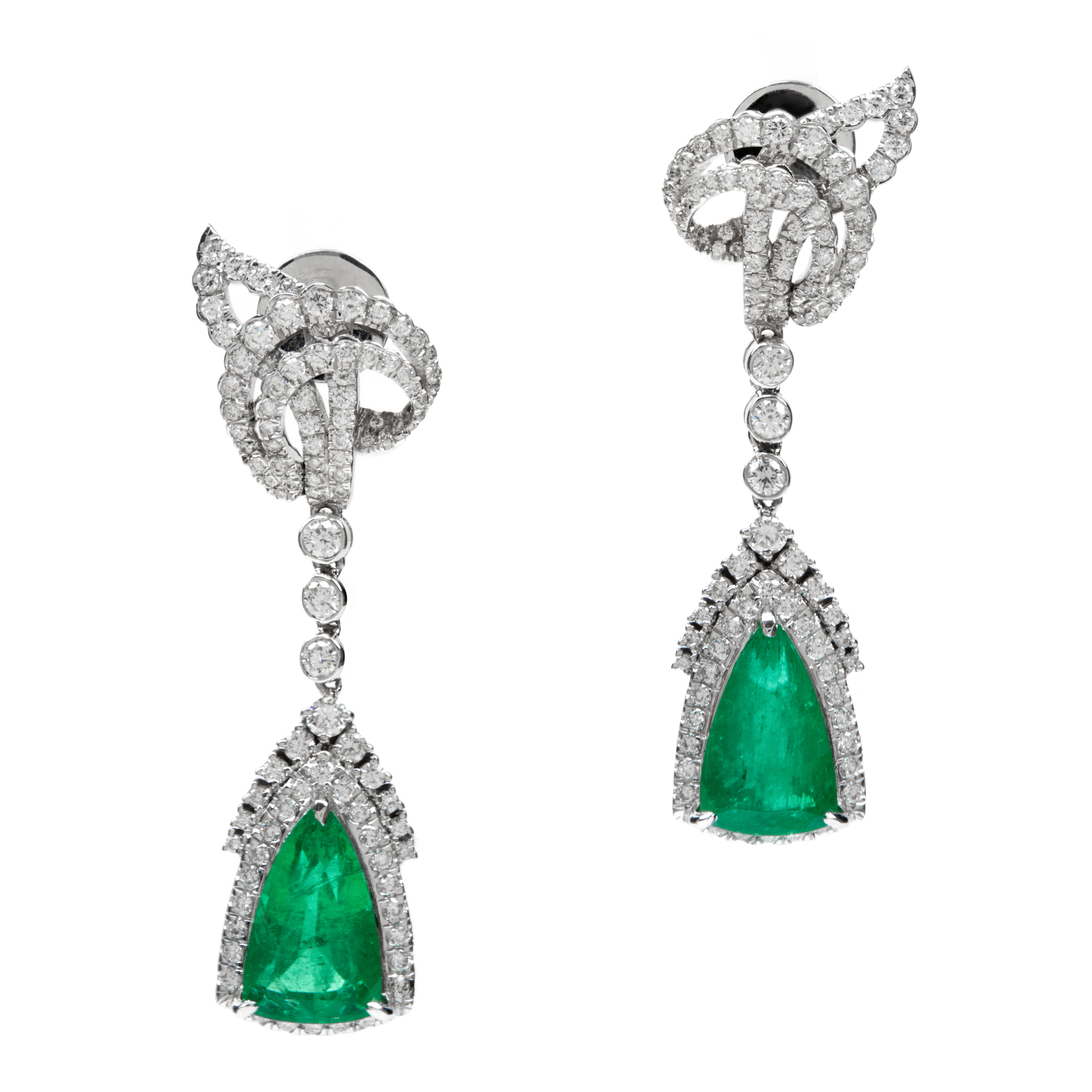Cercei GALA din aur alb de 18k cu smarald (7.76 ct.) si diamante (2.1 ct.)