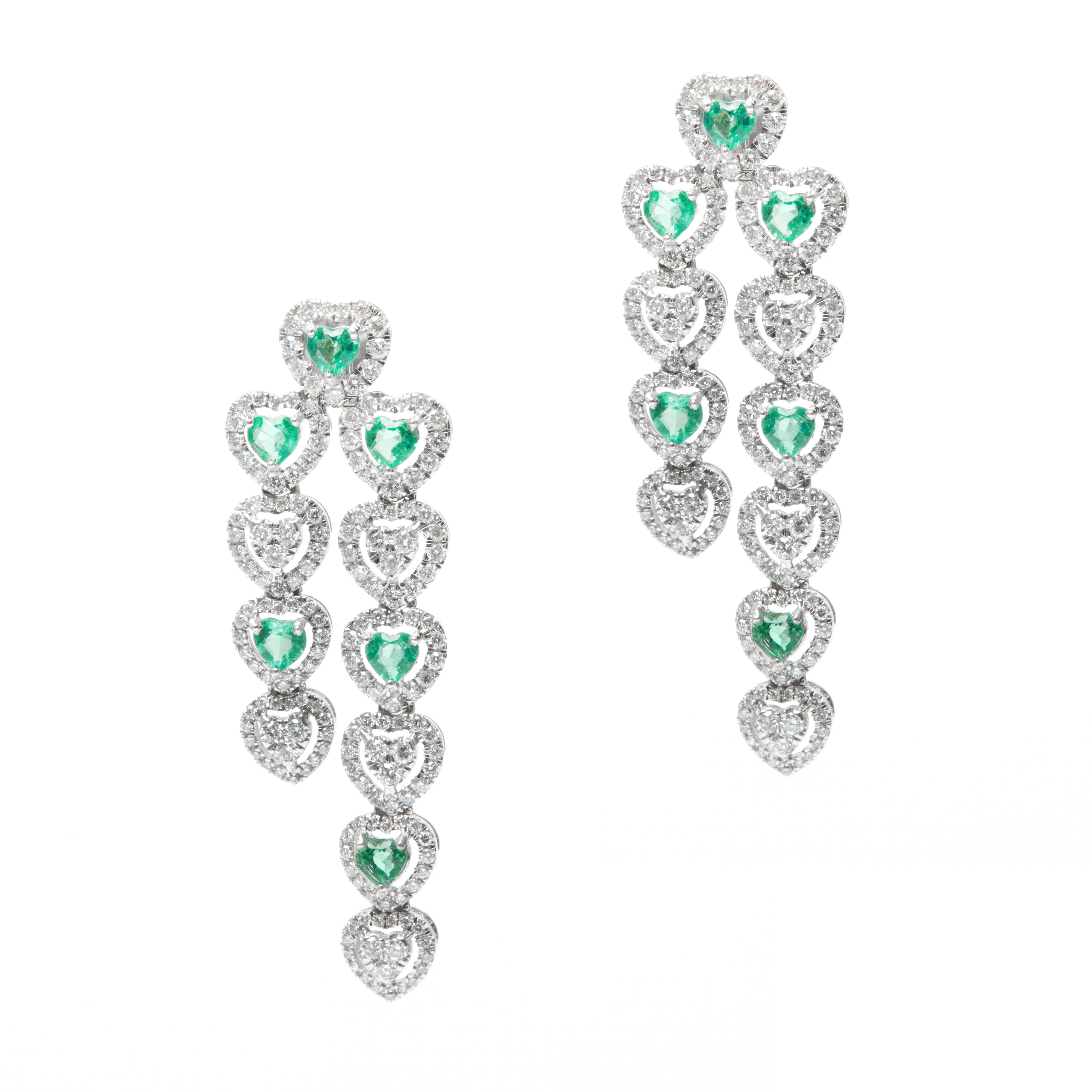 Cercei GALA din aur alb de 18k cu smaralde (1.38 ct.) si diamante (1.75 ct.)