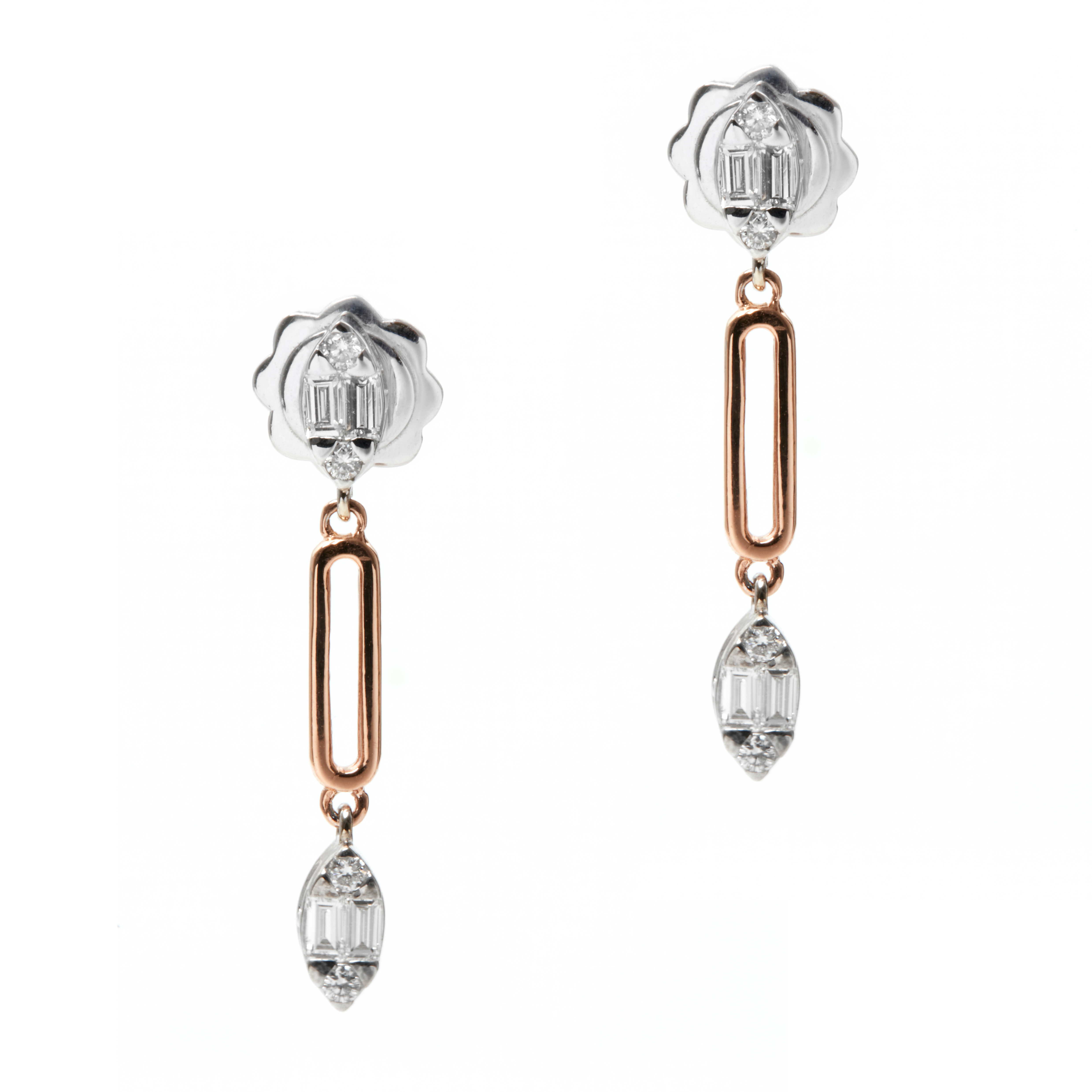 Cercei DIAMONDS din aur  de 18k cu diamante