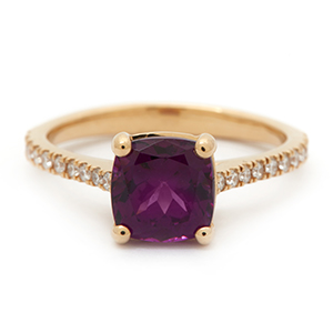 Inel TIMELESS din aur galben de 18k cu granat si diamante
