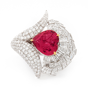 Inel GALA din aur alb de 18k cu diamante (3.7 ct.) si rubelit (3.78 ct.)