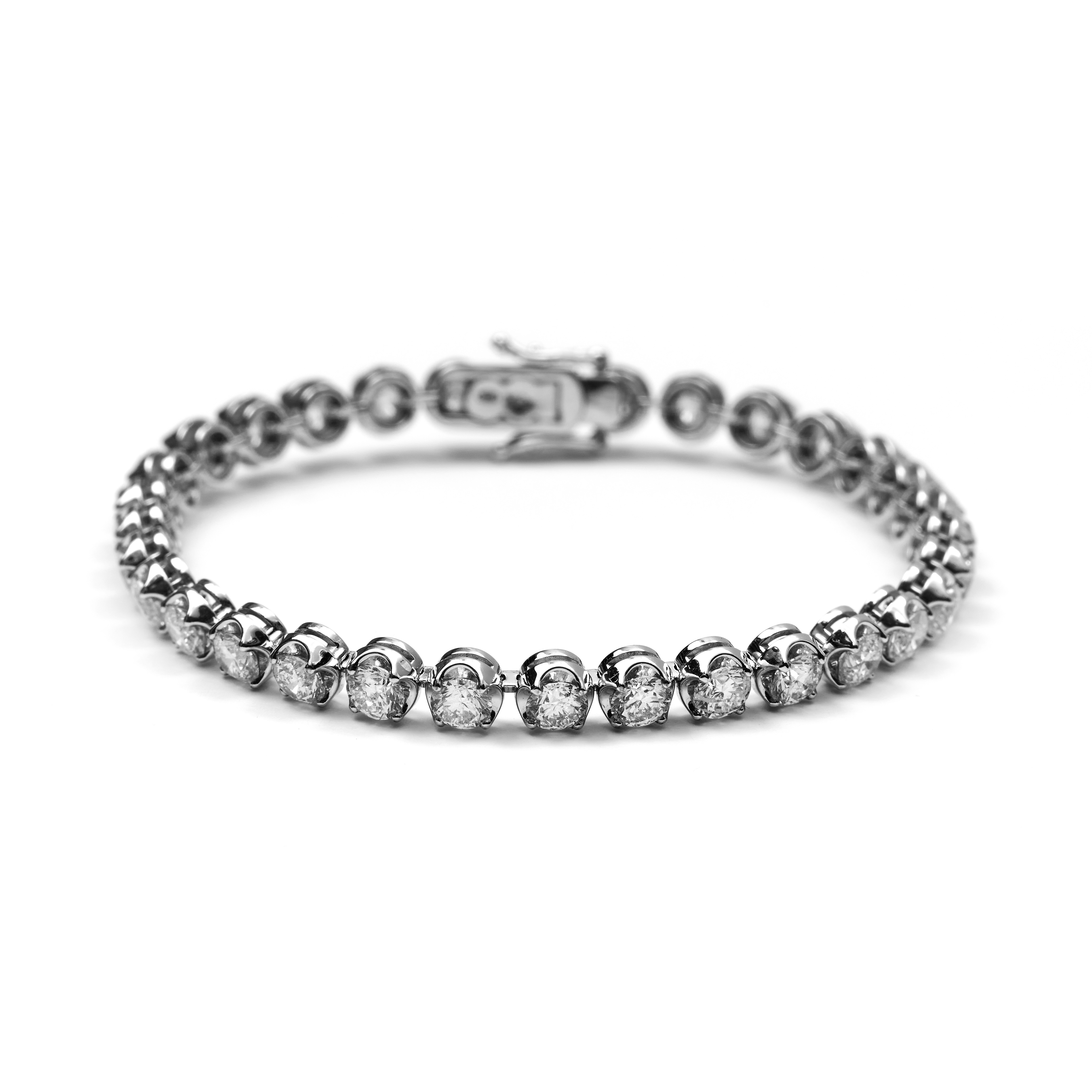 Bratara tennis DIAMONDS din aur alb de 18k cu diamante (7.67 ct.)